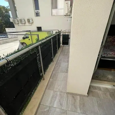 Apartment Luxury Flat-4 People-mladost